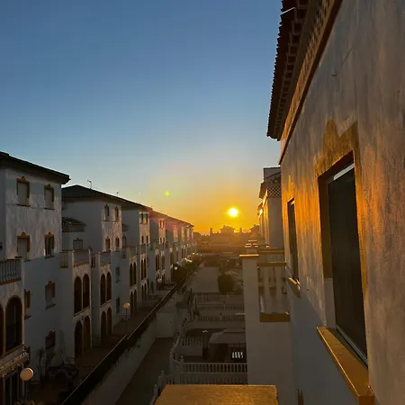 Stunning Molino Blanco La Zenia أوريويلا